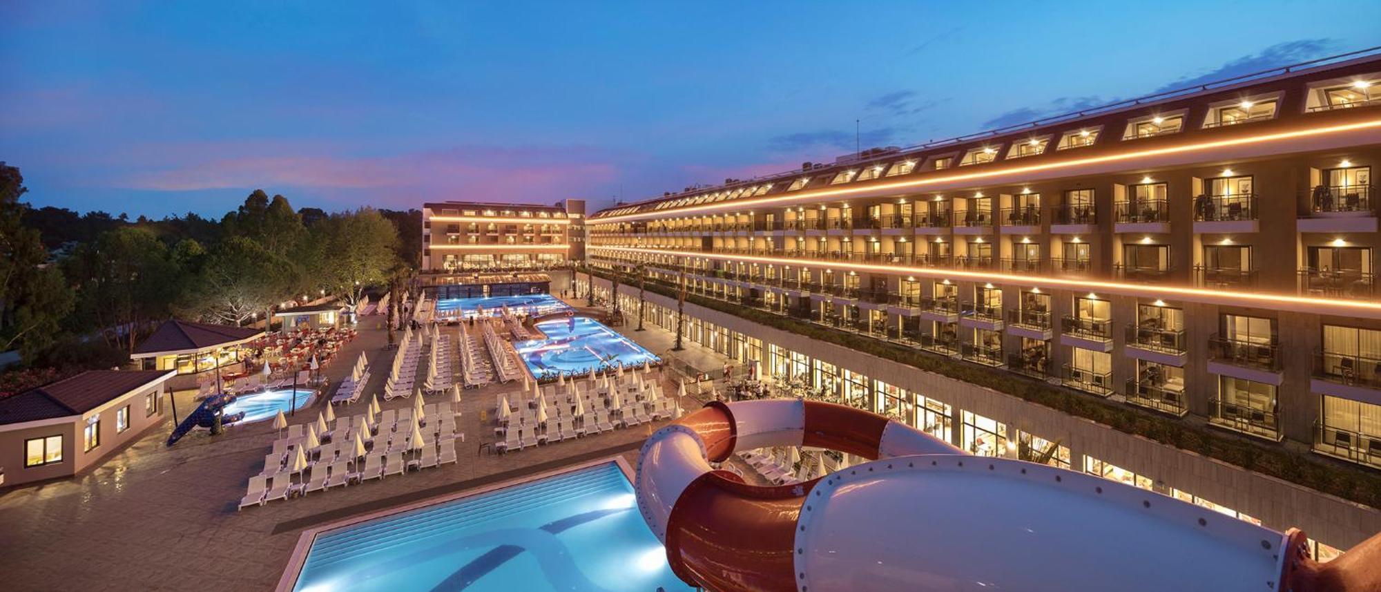 Aydinbey Queen'S Palace & Spa Belek Exterior photo